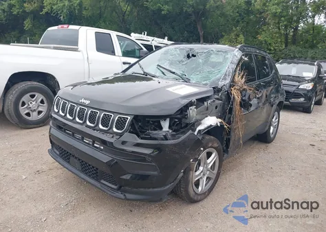 2023 Jeep Compass Latitude z USA, uszkodzony, nr VIN 3C4NJDBN6PT534412